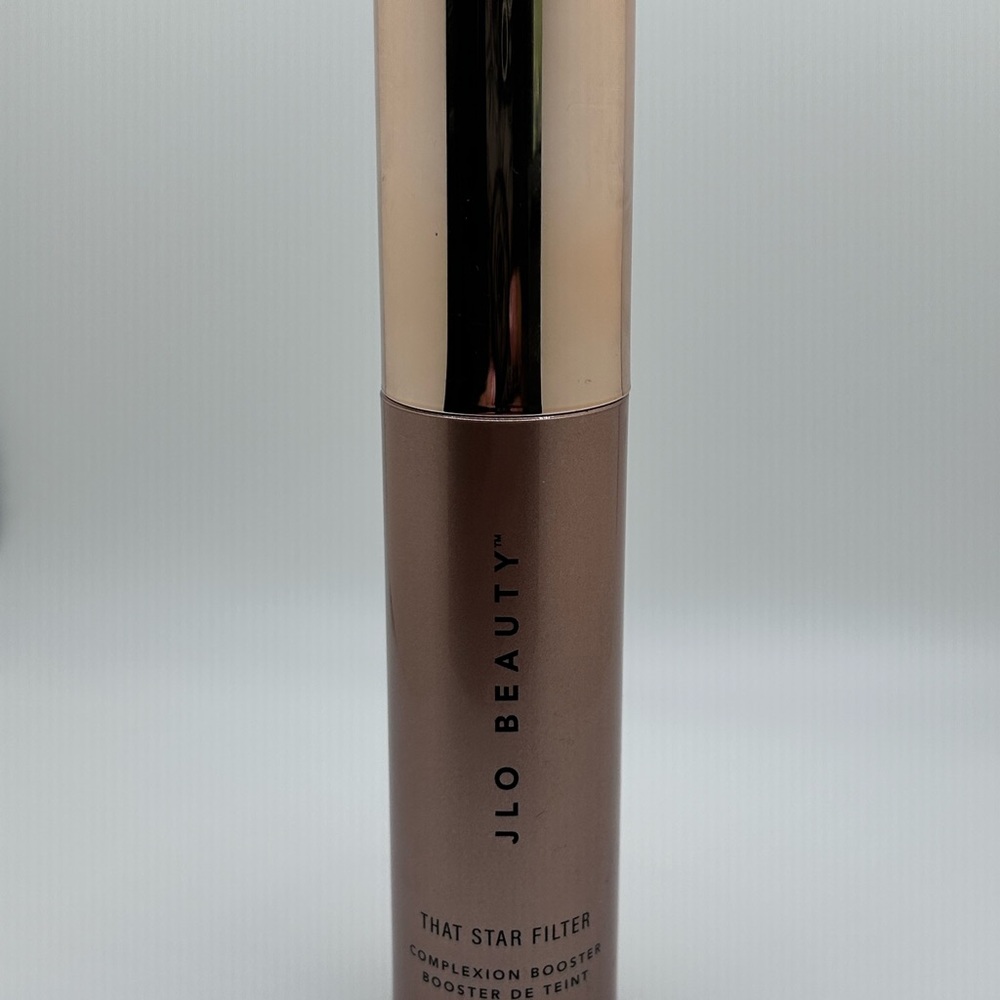 JLo Beauty COMPLEXION BOOSTER
THAT STAR FILTER®